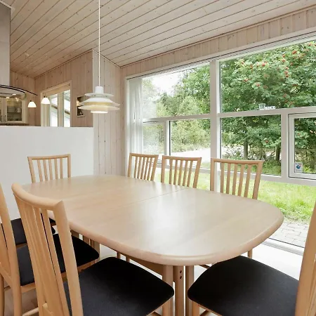Three-bedroom Holiday In Saeby 12 *