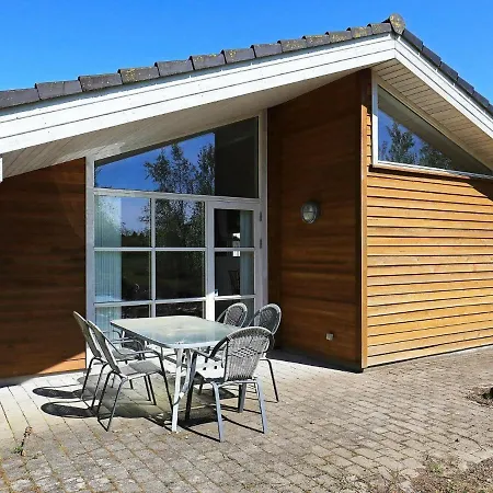 Three-bedroom Holiday In Saeby 12 *