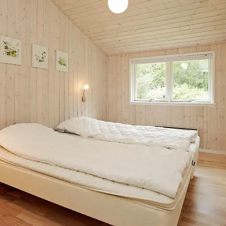 Three-bedroom Holiday In Saeby 12 Nordost
